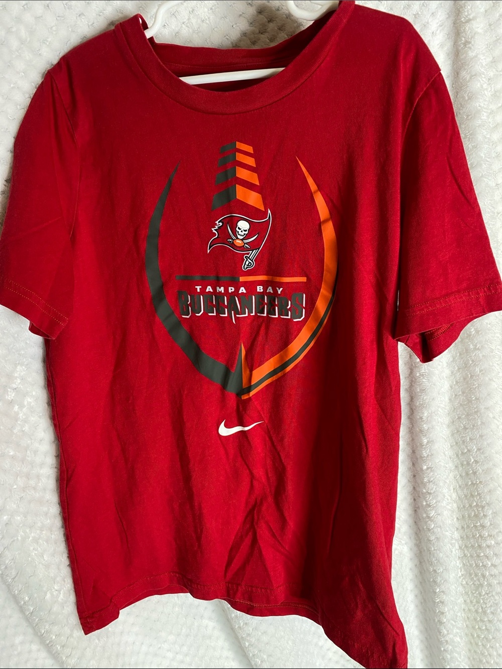 The Nike Tee NFL Tampa Bay Buccaneers Bucs Football Team
